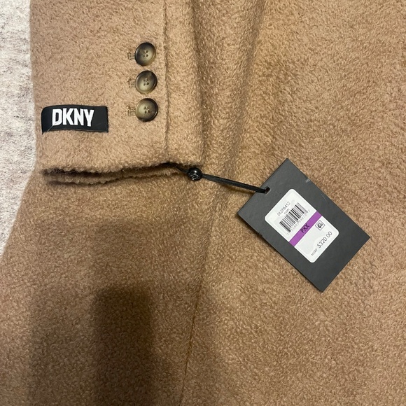 NWT Beautiful DKNY mid length mid weight brown coat - Picture 11 of 11